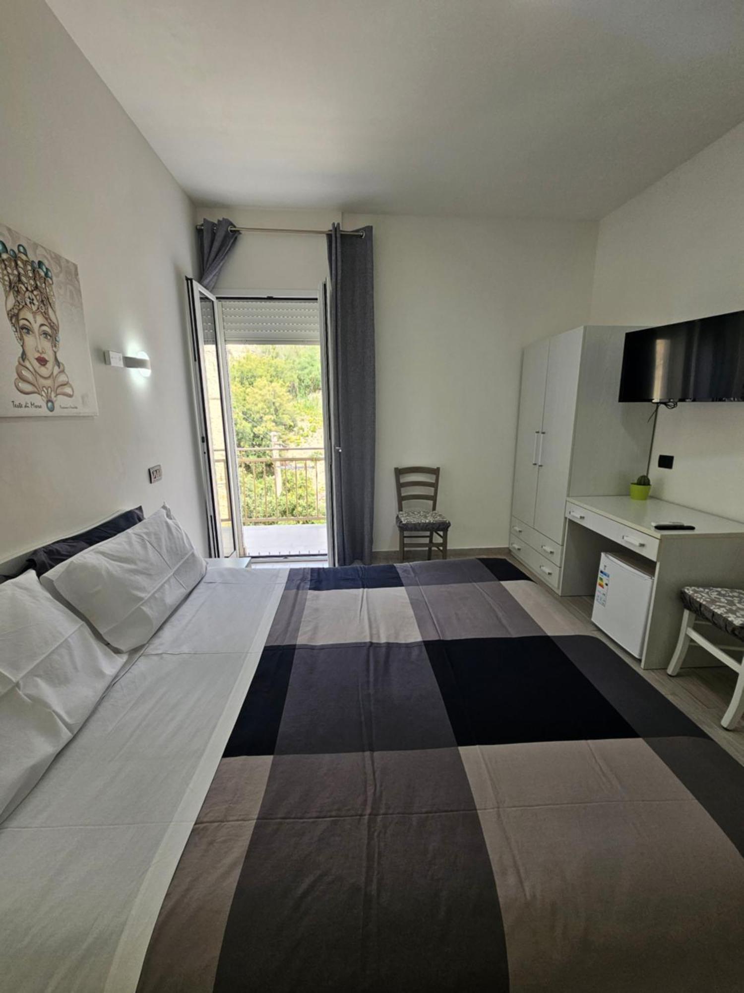 Hotel Frontemare Locazione Turistica Porto Empedocle Exterior foto